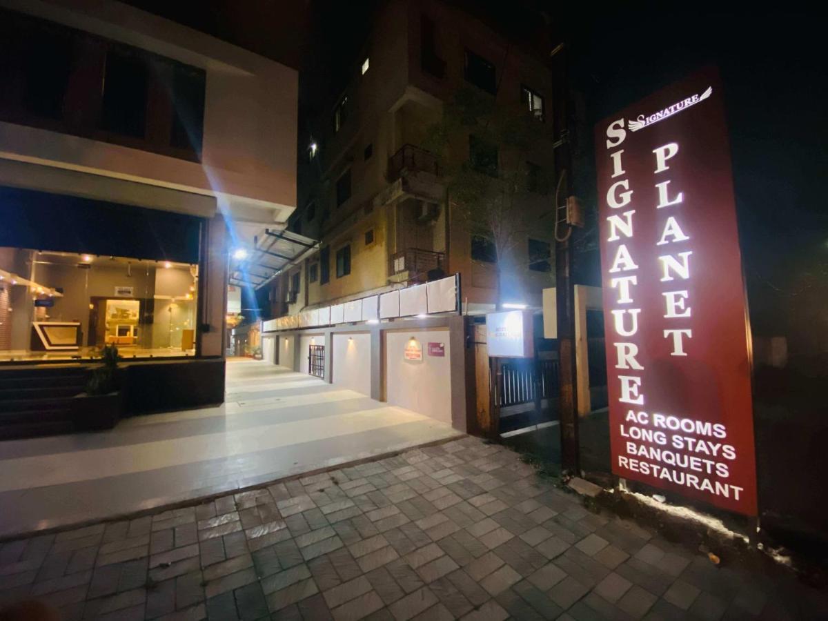 Hotel Signature Planet Indore Eksteriør bilde