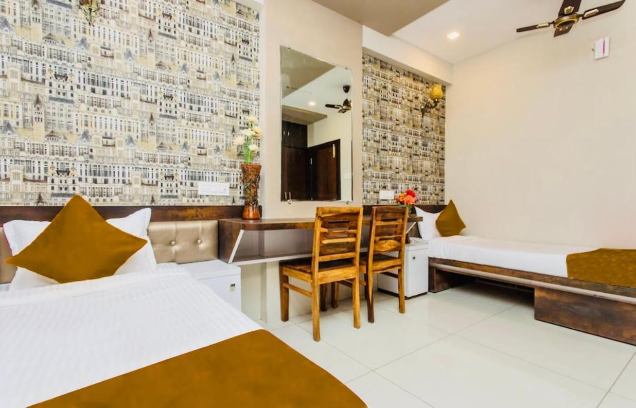 Hotel Signature Planet Indore Eksteriør bilde