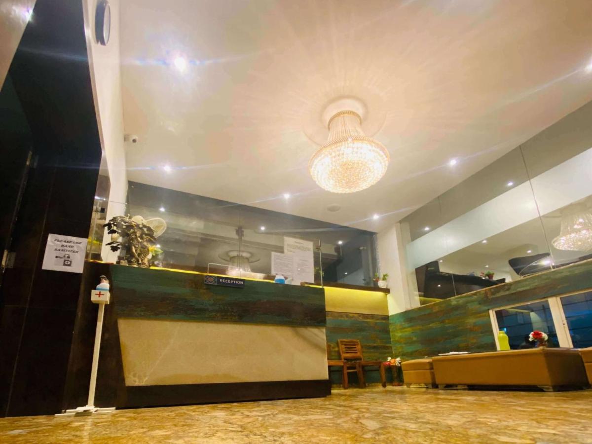 Hotel Signature Planet Indore Eksteriør bilde