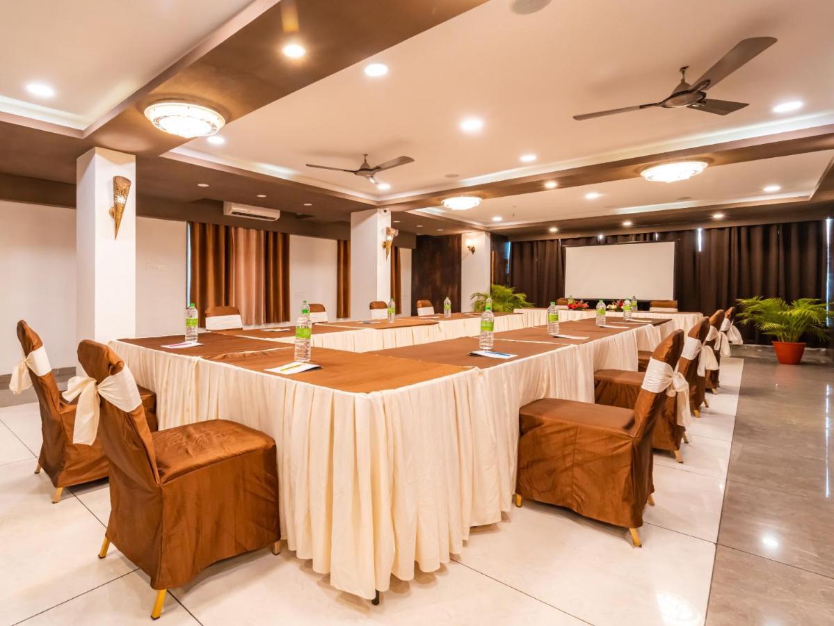 Hotel Signature Planet Indore Eksteriør bilde