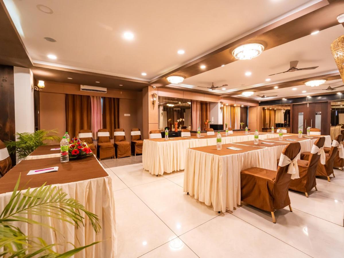 Hotel Signature Planet Indore Eksteriør bilde