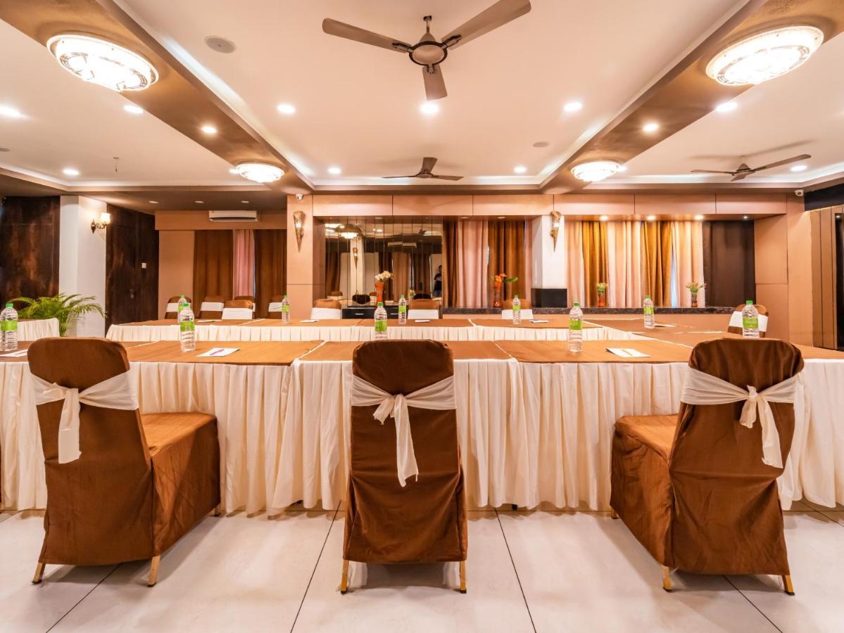 Hotel Signature Planet Indore Eksteriør bilde