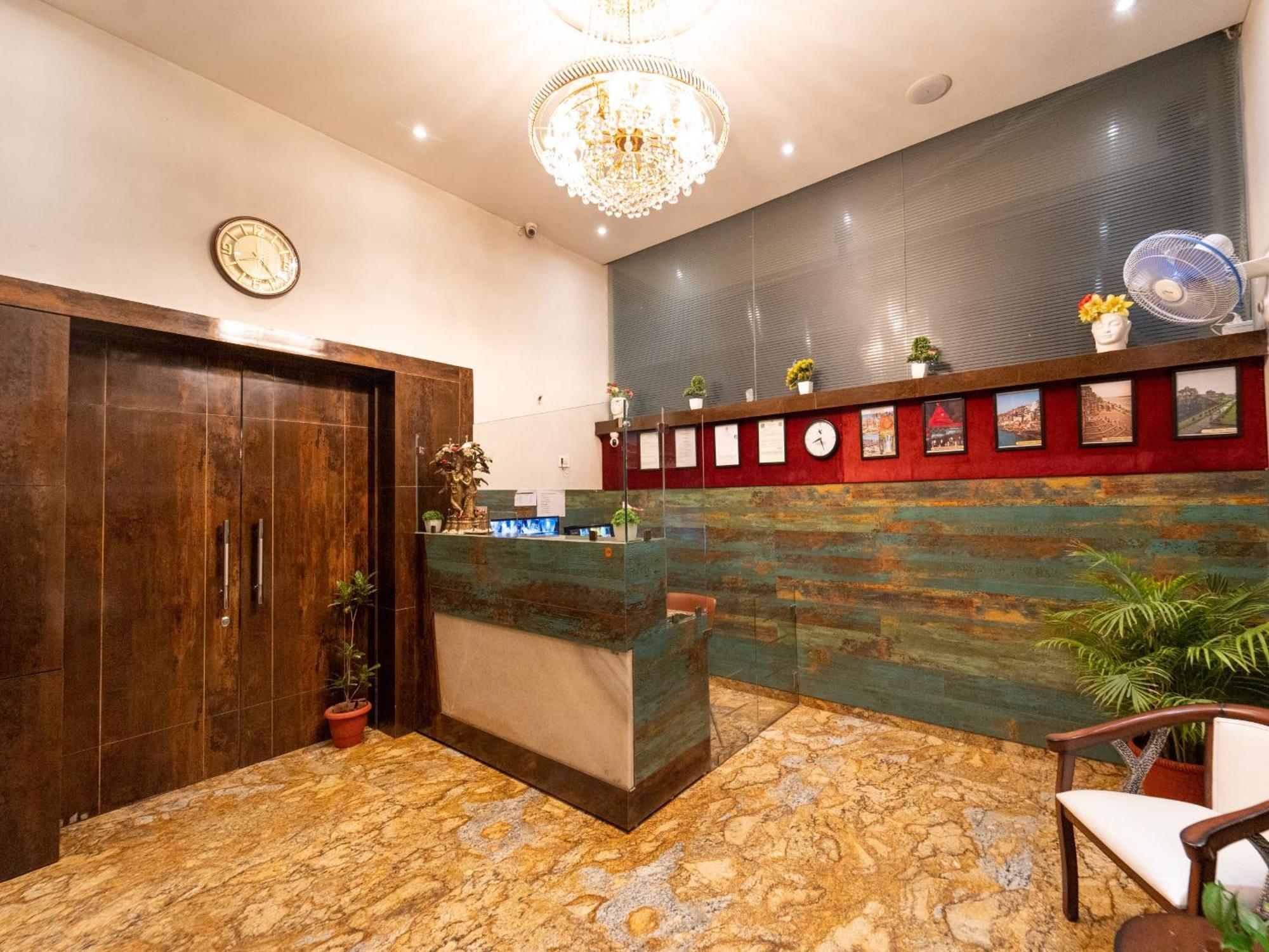 Hotel Signature Planet Indore Eksteriør bilde