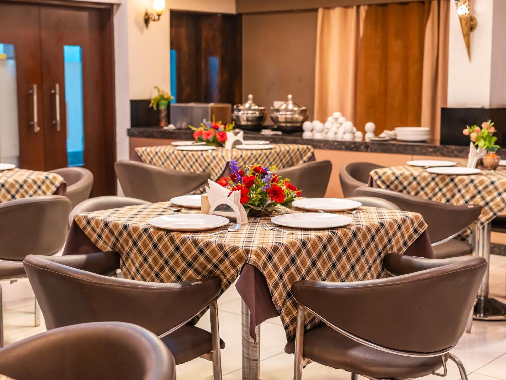 Hotel Signature Planet Indore Eksteriør bilde